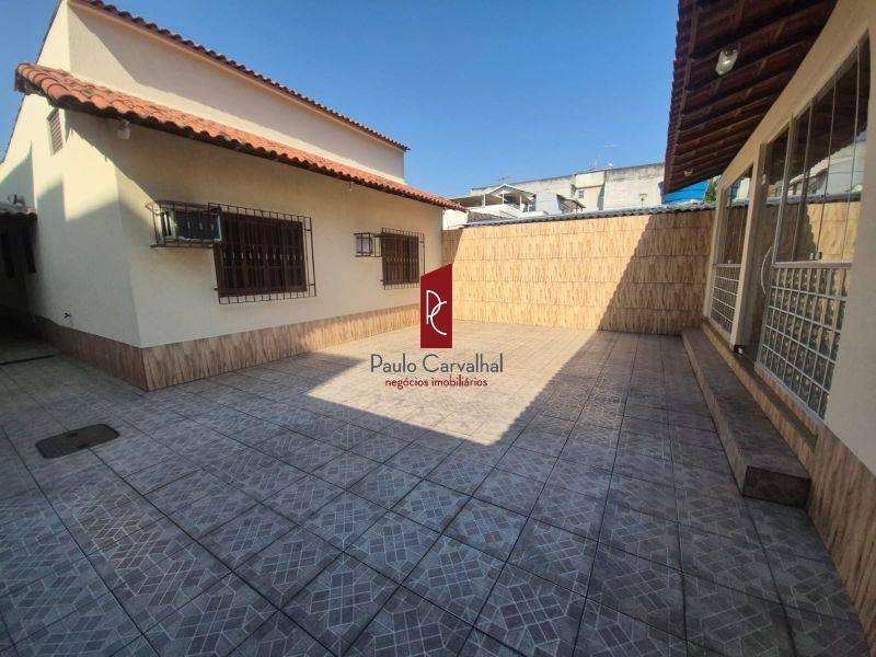VENDO CASA LINEAR 4 Qtos, Sute, 118m e 3 vagas de garagem - Vila da Penha
