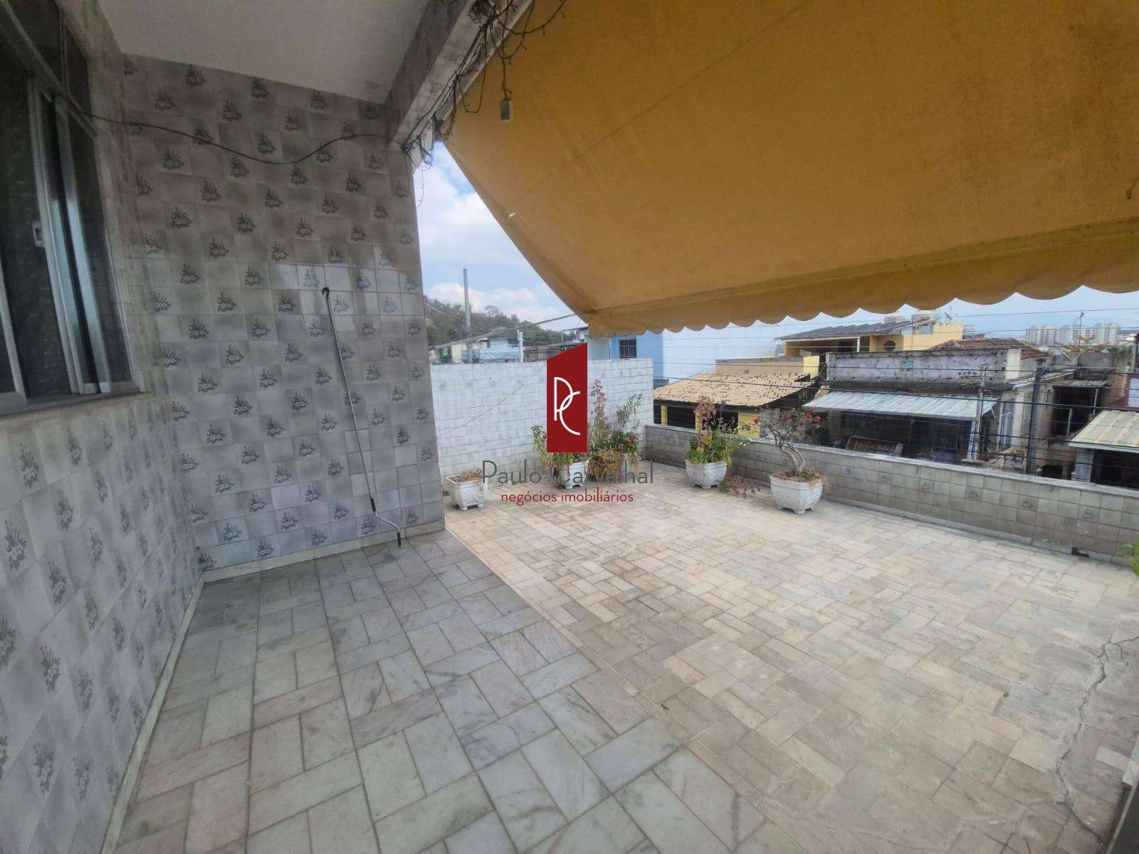 VENDO TIMA CASA 2Qtos, Garagem, Quintal - Vila da Penha