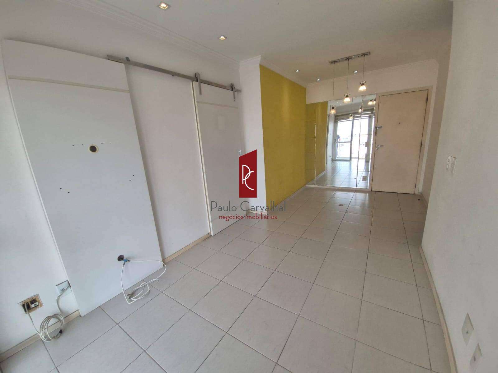 Apartamento em Condomínio Fechado - Excelente Localização!