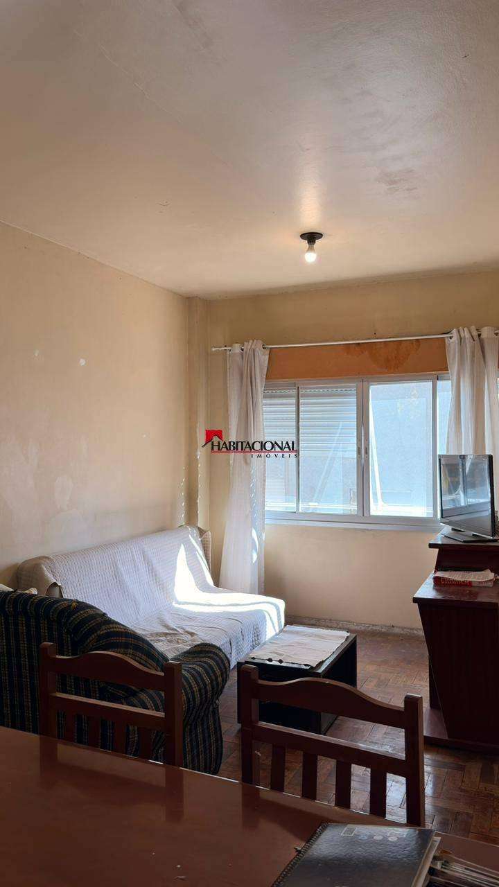 Apartamento com 3 quartos no bairro Centro/Porto Alegre