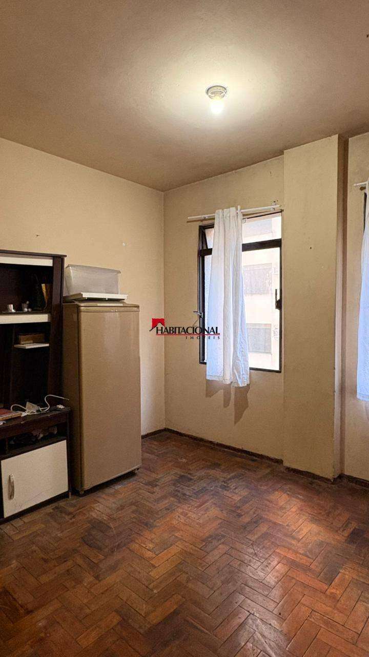 Apartamento com 3 quartos no bairro Centro/Porto Alegre