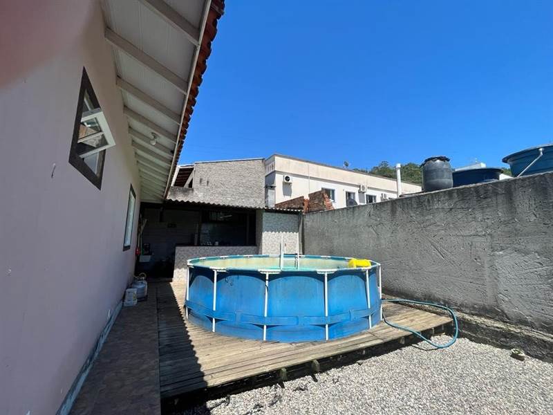 Casa para venda,  Fundos, Biguau
